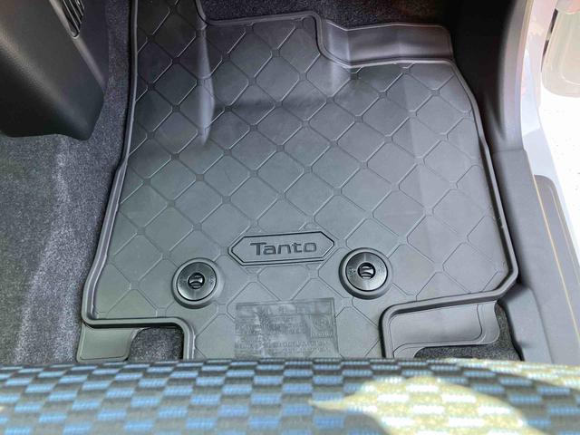 タントカスタムＲＳリミテッドターボエンジン　１５インチアルミ　バックカメラ　両側パワスラ　シートヒーター　電動駐車ブレーキ　ＬＥＤライト＆フォグ　上下２段調節式デッキボード　コーナーセンサー　衝突被害軽減ブレーキ（千葉県）の中古車