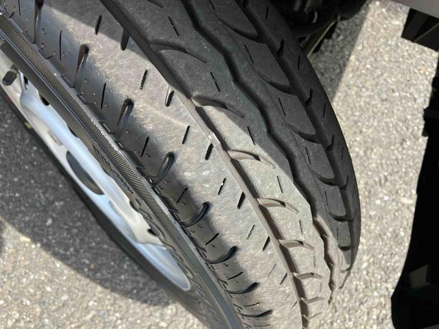 ハイゼットカーゴDX衝突被害軽減ブレーキ コーナーセンサー オートライト プライバシーガラス フロントパワーウィンドウ オーバーヘッドシェルフ スピーカー一体型AM・FMラジオ キーレスエントリー アイドリングストップ(千葉県)の中古車