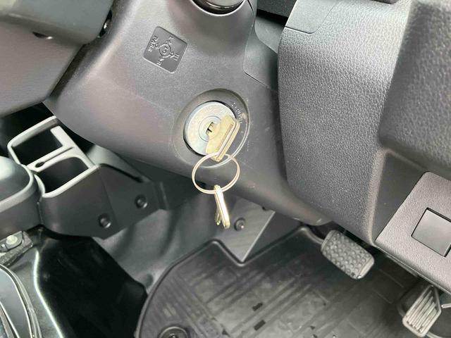 ハイゼットトラックスタンダードCVT 衝突被害軽減ブレーキ コーナーセンサー 横滑り防止装置 オートライト アイドリングストップ スピーカー一体型AM/FMラジオ エアコン パワステ(千葉県)の中古車