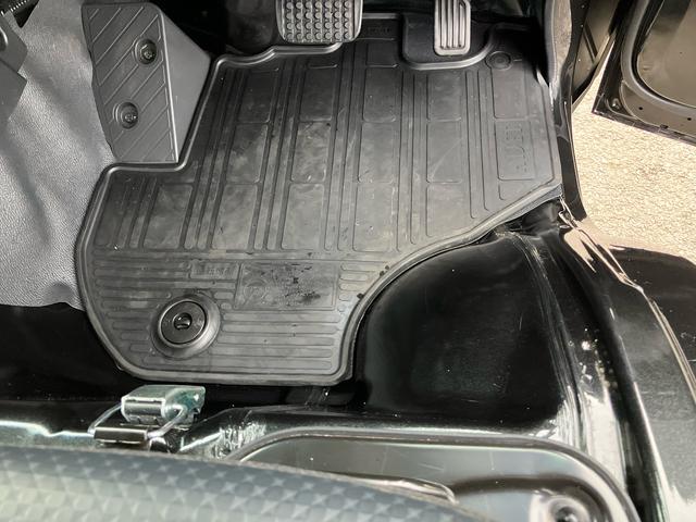 ハイゼットトラックスタンダードCVT 衝突被害軽減ブレーキ コーナーセンサー 横滑り防止装置 オートライト アイドリングストップ スピーカー一体型AM/FMラジオ エアコン パワステ(千葉県)の中古車