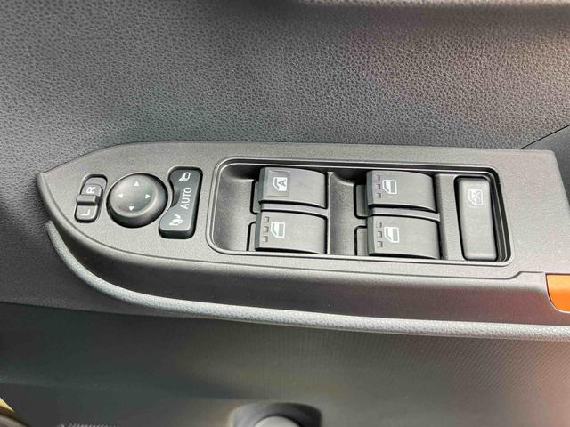 タントファンクロスターボリミテッドルーフレール 15インチアルミ バックカメラ 両側パワスラ シートヒーター 電動駐車ブレーキ LEDヘッド&フォグ 上下2段調節式デッキボード コーナーセンサー 衝突被害軽減ブレーキ ETC クルコン(千葉県)の中古車