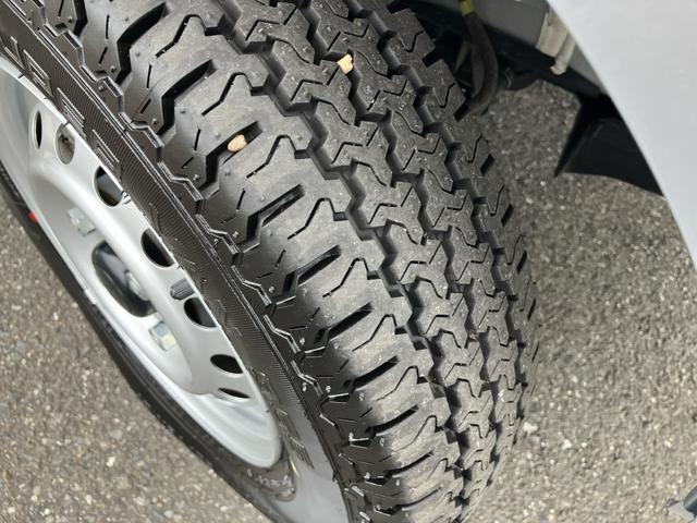 ハイゼットトラックエクストラCVT 電子制御式4WD スーパーデフロック リヤ4枚リーフスプリング LEDフォグランプ LED荷台灯 プッシュボタンスタート 電格ドアミラー コーナーセンサー 衝突被害軽減ブレーキ(千葉県)の中古車