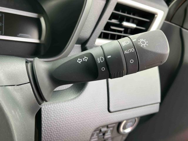 トールカスタムＧ９型ＤＰオーディオ／ＢＴ／ＴＶ／バックカメラ　ＬＥＤヘッド／フォグ　自動追従クルコン　１４インチアルミ　両側パワスラ　電動駐車ブレーキ　プッシュボタンスターター　コーナーセンサー　衝突被害軽減ブレーキ（千葉県）の中古車