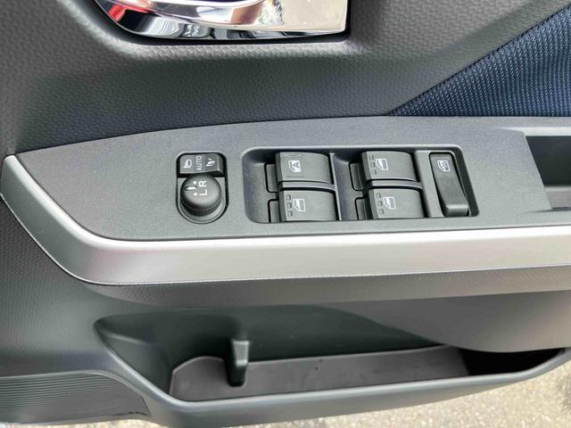 トールカスタムＧ　ターボ９型ＤＰオーディオ／ＢＴ／ＴＶ／バックカメラ　ＬＥＤヘッド／フォグ　自動追従クルコン　１５インチアルミ　両側パワスラ　電動駐車ブレーキ　プッシュボタンスターター　コーナーセンサー　衝突被害軽減ブレーキ（千葉県）の中古車