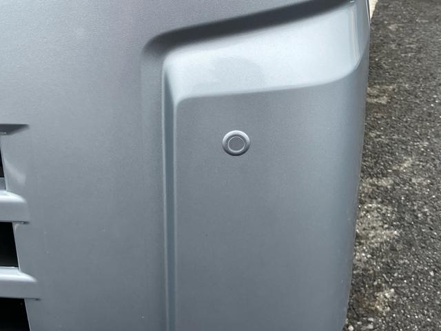 ハイゼットカーゴデラックス衝突被害軽減ブレーキ　コーナーセンサー　オートライト　プライバシーガラス　フロントパワーウィンドウ　オーバーヘッドシェルフ　スピーカー一体型ＡＭ・ＦＭラジオ　キーレスエントリー　アイドリングストップ（千葉県）の中古車