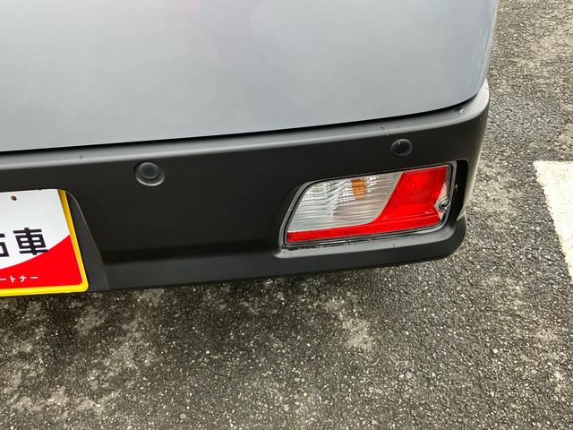 ハイゼットカーゴデラックス衝突被害軽減ブレーキ　コーナーセンサー　オートライト　プライバシーガラス　フロントパワーウィンドウ　オーバーヘッドシェルフ　スピーカー一体型ＡＭ・ＦＭラジオ　キーレスエントリー　アイドリングストップ（千葉県）の中古車
