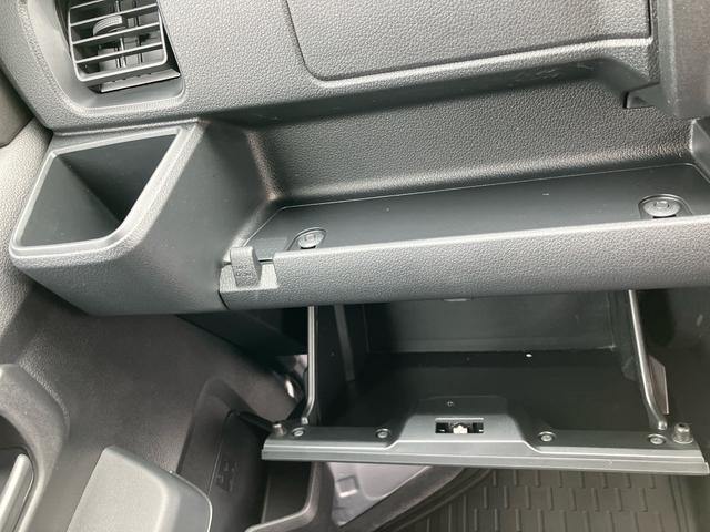 ハイゼットカーゴデラックス衝突被害軽減ブレーキ　コーナーセンサー　オートライト　プライバシーガラス　フロントパワーウィンドウ　オーバーヘッドシェルフ　スピーカー一体型ＡＭ・ＦＭラジオ　キーレスエントリー　アイドリングストップ（千葉県）の中古車