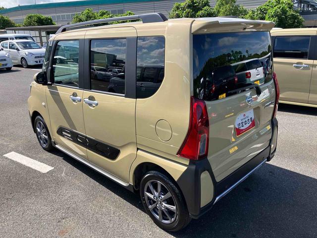 タントファンクロスリミテッドルーフレール　バックカメラ　両側パワスラ　１４インチアルミ　ＬＥＤヘッド／フォグ　シートヒーター　電動駐車ブレーキ　上下２段調節式デッキボード　コーナーセンサー　衝突被害軽減ブレーキ　ＥＴＣ　クルコン（千葉県）の中古車