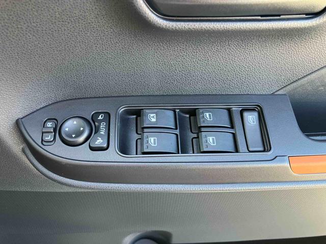 タントファンクロスリミテッドルーフレール　バックカメラ　両側パワスラ　１４インチアルミ　ＬＥＤヘッド／フォグ　シートヒーター　電動駐車ブレーキ　上下２段調節式デッキボード　コーナーセンサー　衝突被害軽減ブレーキ　ＥＴＣ　クルコン（千葉県）の中古車
