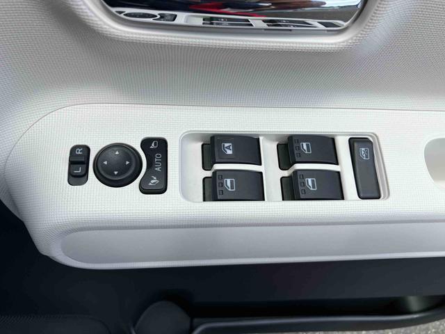 ムーヴキャンバスストライプスＧ両側電動スライドドア　ＬＥＤヘッドライト＆フォグランプ　シートヒーター　保温カップホルダー　電動駐車ブレーキ　バックカメラ　ステアリングスイッチ　コーナーセンサー　衝突被害軽減ブレーキ（千葉県）の中古車
