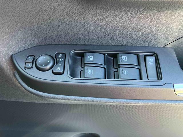 タントカスタムＲＳリミテッドターボエンジン　１５インチＡＷ　バックカメラ　両側パワスラ　シートヒーター　電動駐車ブレーキ　ＬＥＤヘッド／フォグ　上下２段調節式デッキボード　コーナーセンサー　衝突被害軽減ブレーキ　ＥＴＣ　クルコン（千葉県）の中古車