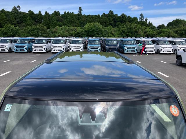 タフトGターボ ダーククロムベンチャー前後ダークガーニッシュ ガラスルーフ ルーフレール 15インチアルミ LEDヘッドライト&フォグランプ バックカメラ シートヒーター 電動駐車ブレーキ 自動追従クルコン 衝突被害軽減ブレーキ(千葉県)の中古車