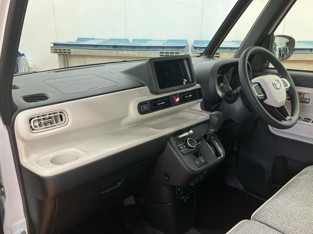 ムーヴキャンバスストライプスGスマアシ ダイハツ予防安全機能 前後コーナーセンサー 置きラクボックス ホットカップホルダー オートブレーキホールド付き電動パーキング 前席シートヒーター オートライト オートハイビーム(千葉県)の中古車