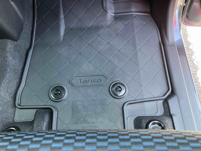 タントカスタムＲＳリミテッドターボ　１５インチアルミ　バックカメラ　両側パワスラ　シートヒーター　電動駐車ブレーキ　ＬＥＤライト＆フォグ　上下２段調節式デッキボード　コーナーセンサー　衝突被害軽減ブレーキ　ＥＴＣ　クルコン（千葉県）の中古車