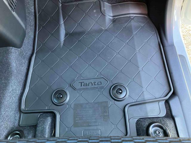 タントカスタムＲＳリミテッドターボ　１５インチアルミ　バックカメラ　両側パワスラ　シートヒーター　電動駐車ブレーキ　ＬＥＤライト＆フォグ　上下２段調節式デッキボード　コーナーセンサー　衝突被害軽減ブレーキ　ＥＴＣ　クルコン（千葉県）の中古車