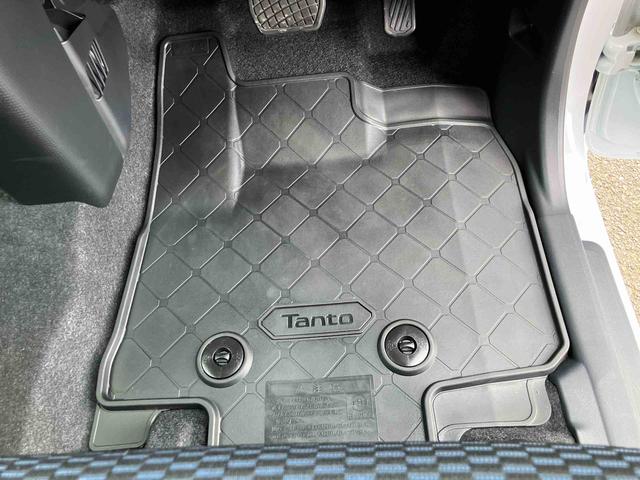 タントカスタムＲＳリミテッドターボ　１５インチアルミ　バックカメラ　両側パワスラ　シートヒーター　電動駐車ブレーキ　ＬＥＤライト＆フォグ　上下２段調節式デッキボード　コーナーセンサー　衝突被害軽減ブレーキ　ＥＴＣ　クルコン（千葉県）の中古車