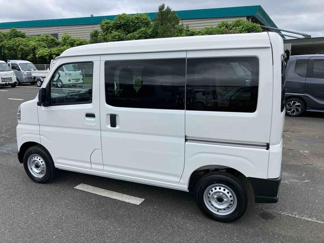ハイゼットカーゴデラックス衝突被害軽減ブレーキ コーナーセンサー オートライト プライバシーガラス フロントパワーウィンドウ オーバーヘッドシェルフ スピーカー一体型AM・FMラジオ キーレスエントリー アイドリングストップ(千葉県)の中古車