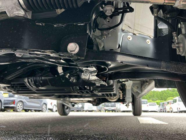 ハイゼットカーゴデラックス衝突被害軽減ブレーキ コーナーセンサー オートライト プライバシーガラス フロントパワーウィンドウ オーバーヘッドシェルフ スピーカー一体型AM・FMラジオ キーレスエントリー アイドリングストップ(千葉県)の中古車