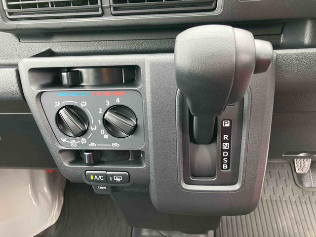 ハイゼットカーゴデラックス衝突被害軽減ブレーキ コーナーセンサー オートライト プライバシーガラス フロントパワーウィンドウ オーバーヘッドシェルフ スピーカー一体型AM・FMラジオ キーレスエントリー アイドリングストップ(千葉県)の中古車