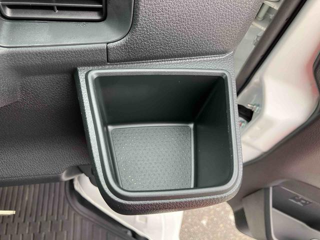 ハイゼットカーゴデラックス衝突被害軽減ブレーキ コーナーセンサー オートライト プライバシーガラス フロントパワーウィンドウ オーバーヘッドシェルフ スピーカー一体型AM・FMラジオ キーレスエントリー アイドリングストップ(千葉県)の中古車