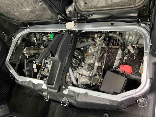 ハイゼットカーゴデラックス衝突被害軽減ブレーキ　コーナーセンサー　オートライト　プライバシーガラス　フロントパワーウィンドウ　オーバーヘッドシェルフ　スピーカー一体型ＡＭ・ＦＭラジオ　キーレスエントリー　アイドリングストップ（千葉県）の中古車