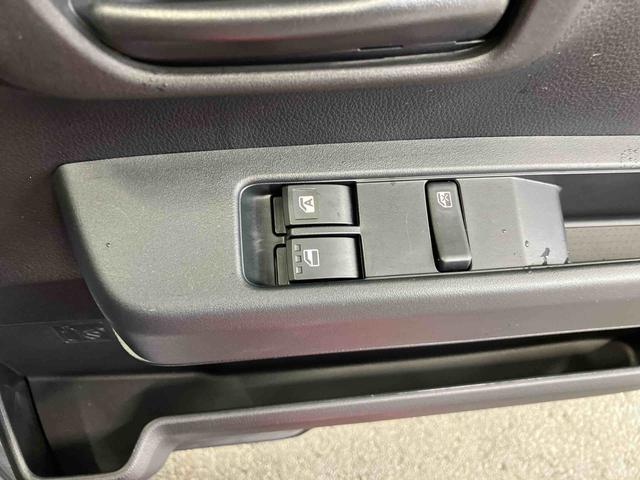 ハイゼットカーゴデラックス衝突被害軽減ブレーキ　コーナーセンサー　オートライト　プライバシーガラス　フロントパワーウィンドウ　オーバーヘッドシェルフ　スピーカー一体型ＡＭ・ＦＭラジオ　キーレスエントリー　アイドリングストップ（千葉県）の中古車