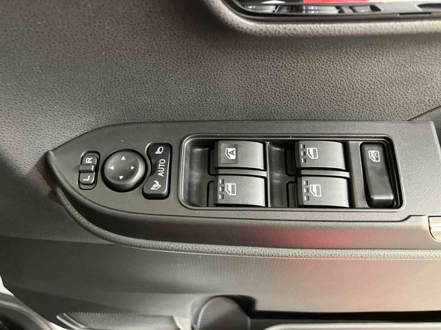 タントカスタムＸリミテッドバックカメラ　両側パワスラ　シートヒーター　電動駐車ブレーキ　ＬＥＤヘッドライト　オートライト　オートエアコン　上下２段調節式デッキボード　コーナーセンサー　衝突被害軽減ブレーキ　ＥＴＣ　クルコン（千葉県）の中古車
