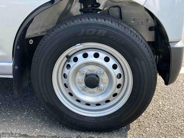 ハイゼットカーゴデラックス衝突被害軽減ブレーキ コーナーセンサー オートライト プライバシーガラス フロントパワーウィンドウ オーバーヘッドシェルフ スピーカー一体型AM・FMラジオ キーレスエントリー アイドリングストップ(千葉県)の中古車