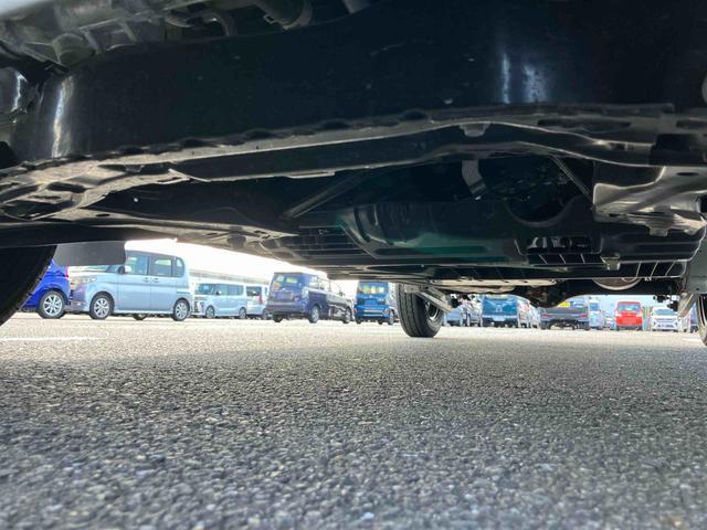 ハイゼットカーゴデラックス衝突被害軽減ブレーキ コーナーセンサー オートライト プライバシーガラス フロントパワーウィンドウ オーバーヘッドシェルフ スピーカー一体型AM・FMラジオ キーレスエントリー アイドリングストップ(千葉県)の中古車