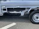 電子制御式４ＷＤ　荷台ＬＥＤライト　リヤ４枚リーフスプリング　スーパーデフロック　副変速機　衝突被害軽減ブレーキ　コーナーセンサー　スピーカー一体型ＡＭ／ＦＭラジオ　エアコン　パワステ（千葉県）の中古車