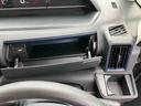 バックカメラ　両側パワスラ　シートヒーター　電動駐車ブレーキ　ＬＥＤヘッドライト　オートライト　オートエアコン　上下２段調節式デッキボード　コーナーセンサー　衝突被害軽減ブレーキ（千葉県）の中古車