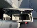 バックカメラ　両側パワスラ　シートヒーター　電動駐車ブレーキ　ＬＥＤヘッドライト　オートライト　オートエアコン　上下２段調節式デッキボード　コーナーセンサー　衝突被害軽減ブレーキ　ＥＴＣ　クルコン（千葉県）の中古車