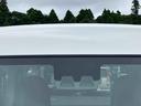 衝突被害軽減ブレーキ　コーナーセンサー　オートライト　プライバシーガラス　フロントパワーウィンドウ　オーバーヘッドシェルフ　スピーカー一体型ＡＭ・ＦＭラジオ　キーレスエントリー　アイドリングストップ（千葉県）の中古車