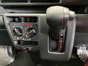衝突被害軽減ブレーキ　コーナーセンサー　オートライト　プライバシーガラス　フロントパワーウィンドウ　オーバーヘッドシェルフ　スピーカー一体型ＡＭ・ＦＭラジオ　キーレスエントリー　アイドリングストップ（千葉県）の中古車