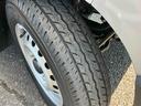 衝突被害軽減ブレーキ　コーナーセンサー　オートライト　プライバシーガラス　フロントパワーウィンドウ　オーバーヘッドシェルフ　スピーカー一体型ＡＭ・ＦＭラジオ　キーレスエントリー　アイドリングストップ（千葉県）の中古車