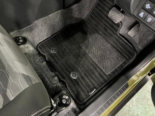 タフトG クロムベンチャー 走行1110キロ/LEDヘッドランプ1年保証距離無制限 走行距離1110キロ 純正マット サイドエアバッグ LEDヘッドランプ アイドリングストップ シートヒーター オート格納式ドアミラー 電動格納式ドアミラー キーフリー(埼玉県)の中古車