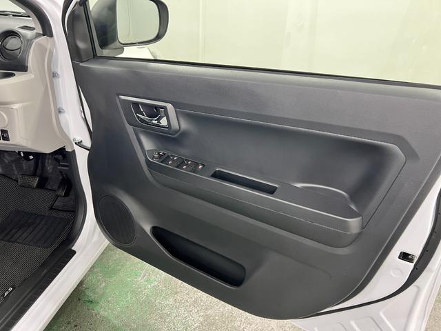 ミライースＸ　ＳＡIII　走行４４６９キロ／ＬＥＤヘッドライト一年保証・走行距離無制限　走行４４６９キロ　助手席エアバック　オートライト　オートマチックハイビーム　クリアランスソナー　アイドリングストップ（埼玉県）の中古車