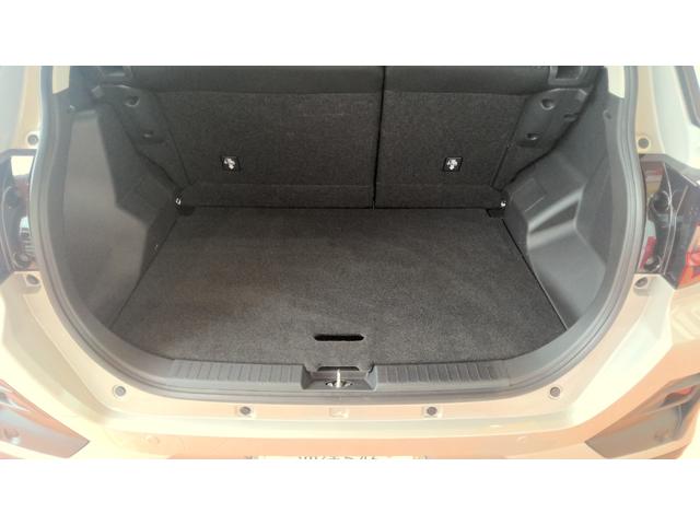 ロッキープレミアムG HEV(沖縄県)の中古車