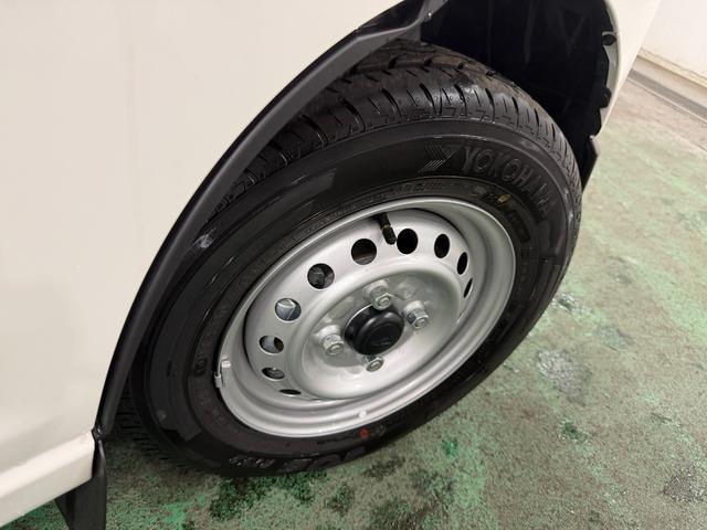 ハイゼットカーゴDX 走行6キロ/登録済未使用車/デジタルインナーミラー一年保証・走行距離無制限 助手席エアバック オートライト オートマチックハイビーム クリアランスソナー アイドリングストップ(埼玉県)の中古車