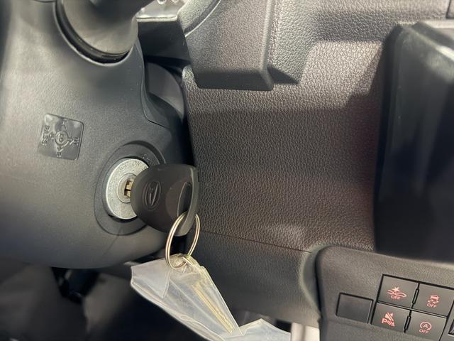 ハイゼットカーゴDX 走行6キロ/登録済未使用車/デジタルインナーミラー一年保証・走行距離無制限 助手席エアバック オートライト オートマチックハイビーム クリアランスソナー アイドリングストップ(埼玉県)の中古車