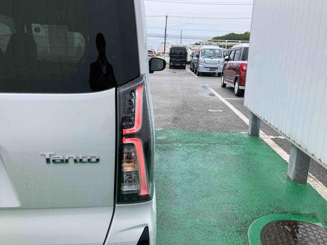 タントカスタムＸ（沖縄県）の中古車