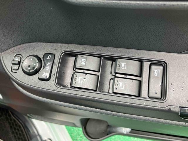 タントカスタムＸ（沖縄県）の中古車