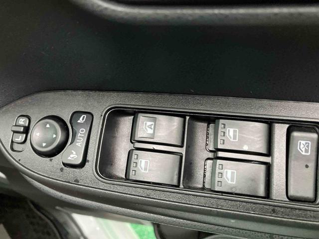 タントカスタムＸ（沖縄県）の中古車