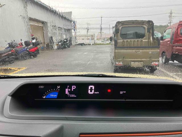 タントファンクロスターボ（沖縄県）の中古車