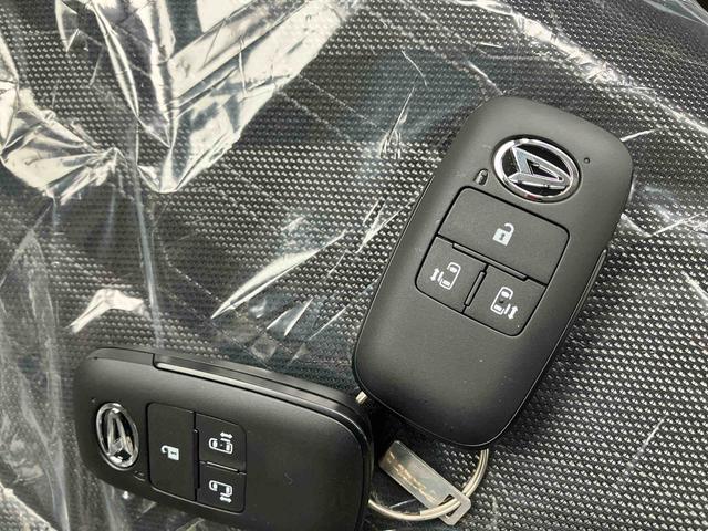 タントファンクロスターボターボ車　オートエアコン　９インチディスプレイオーディオ　パノラマモニター　ドライブレコーダー　衝突回避支援システム　コーナーセンサー　両側パワースライドドア　キーフリーシステム（沖縄県）の中古車