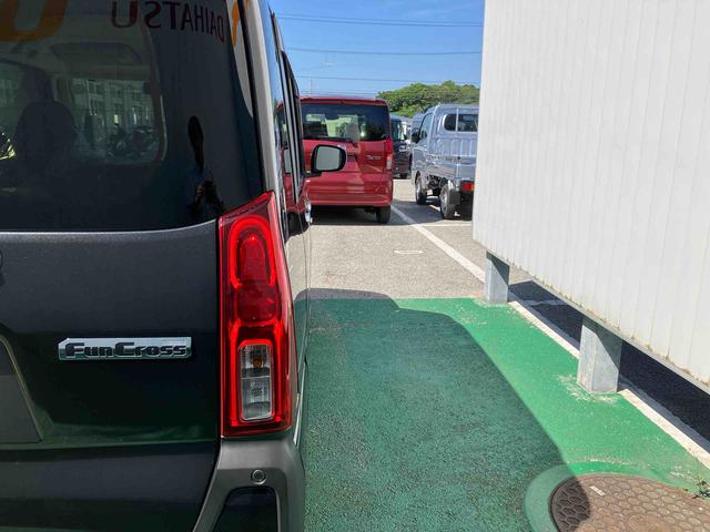 タントファンクロス（沖縄県）の中古車