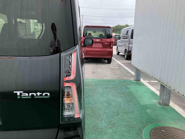 タントカスタムＸ（沖縄県）の中古車