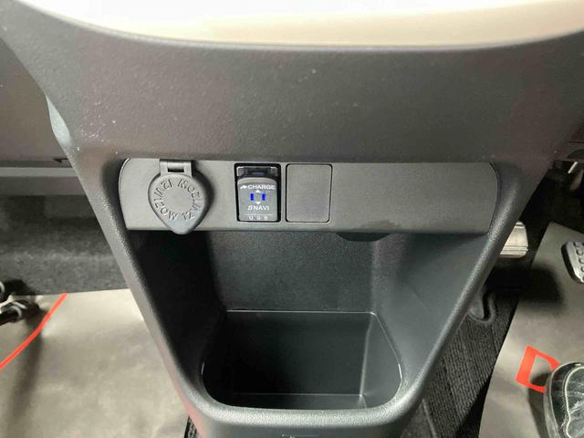 ムーヴキャンバスＧメイクアップＶＳ　ＳＡIII（沖縄県）の中古車