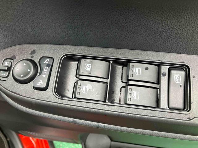 タントファンクロス（沖縄県）の中古車