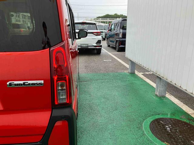 タントファンクロスターボ（沖縄県）の中古車